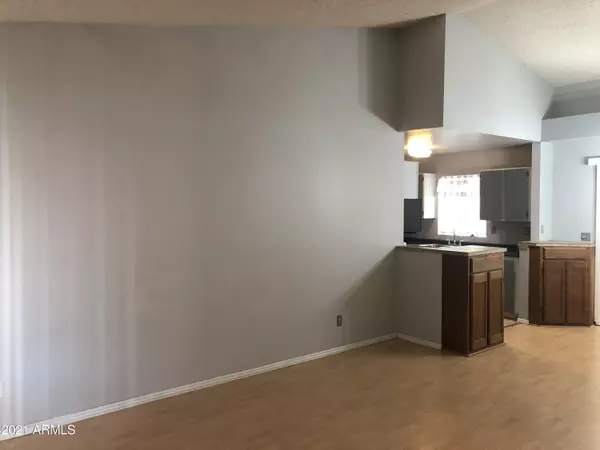 Phoenix, AZ 85042,4042 E CARSON Road