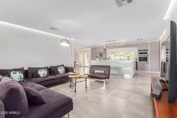 Scottsdale, AZ 85254,5129 E PRESIDIO Road