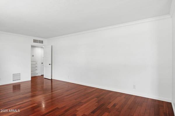 Phoenix, AZ 85003,522 W CAMBRIDGE Avenue