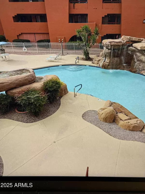 Phoenix, AZ 85032,4303 E Cactus Road #319B