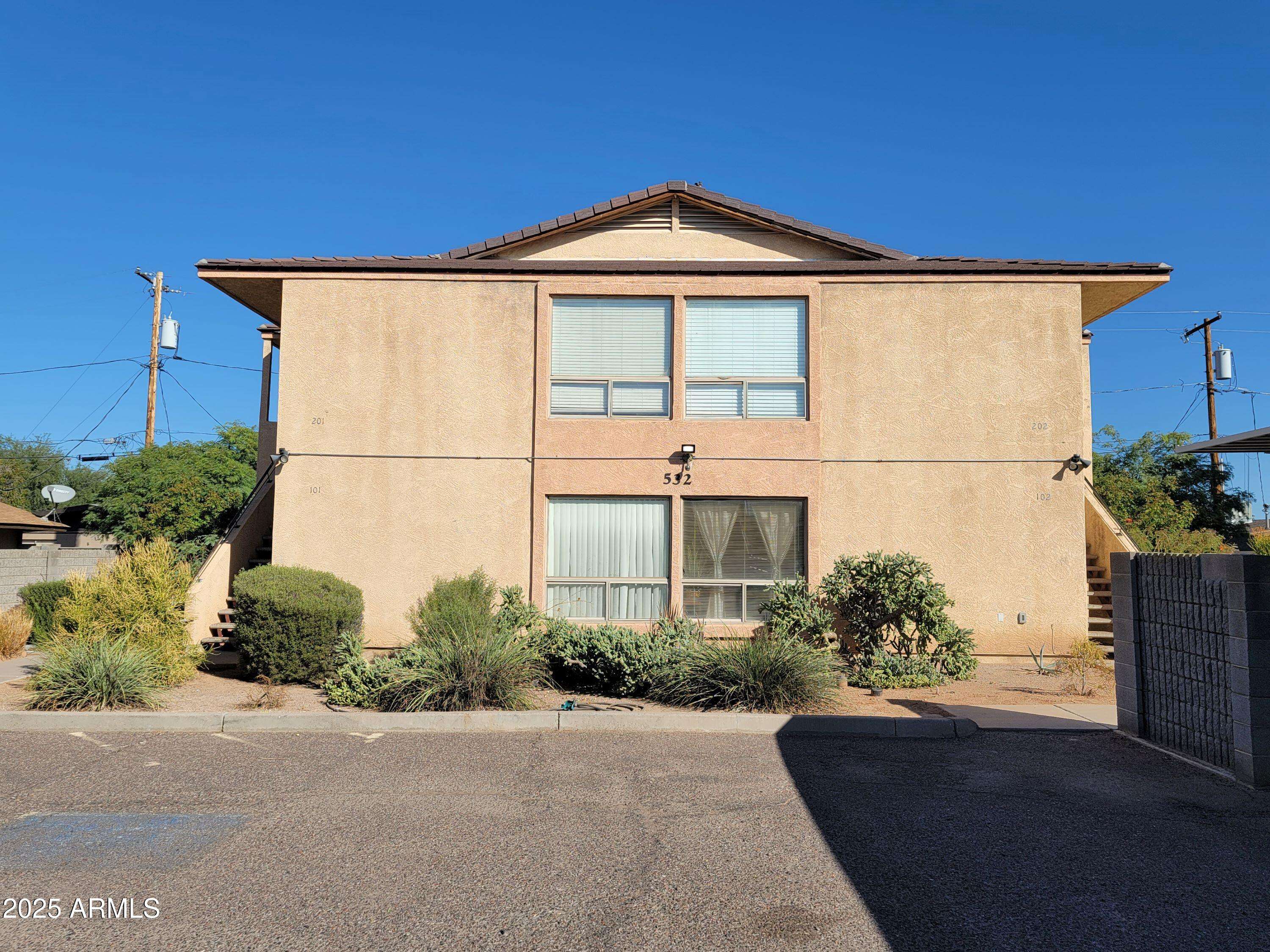 Mesa, AZ 85201,532 W 9th Street #201