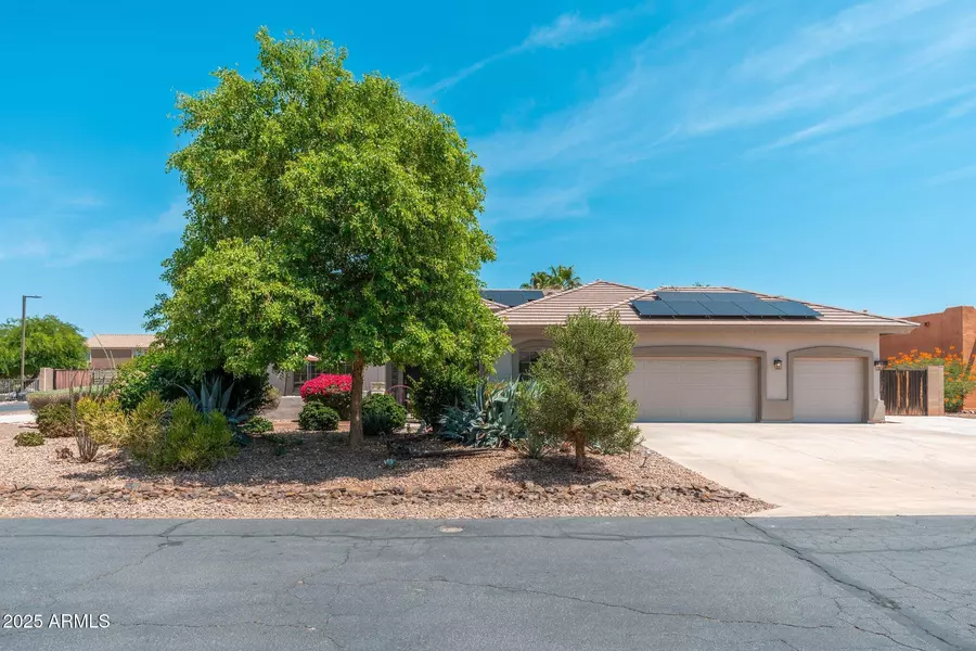 13034 W KRALL Court, Glendale, AZ 85307