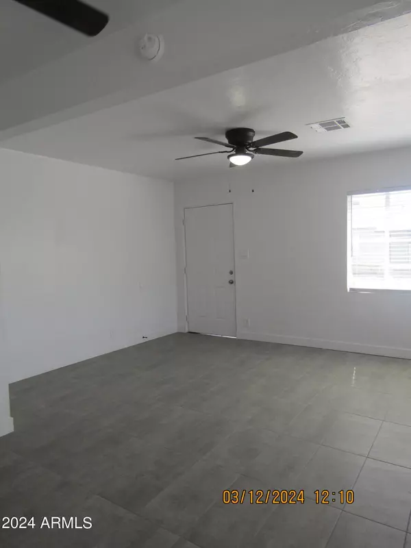 Phoenix, AZ 85014,4306 N 12th Street #4