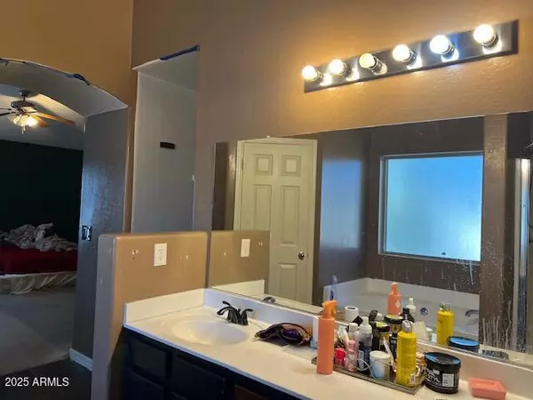 Maricopa, AZ 85138,43418 W WILD HORSE Trail