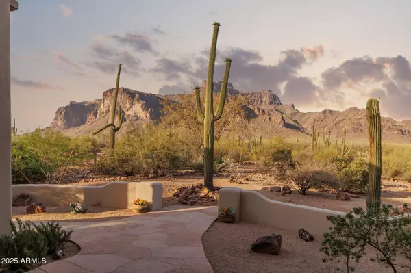 Apache Junction, AZ 85119,148 N LA BARGE Road