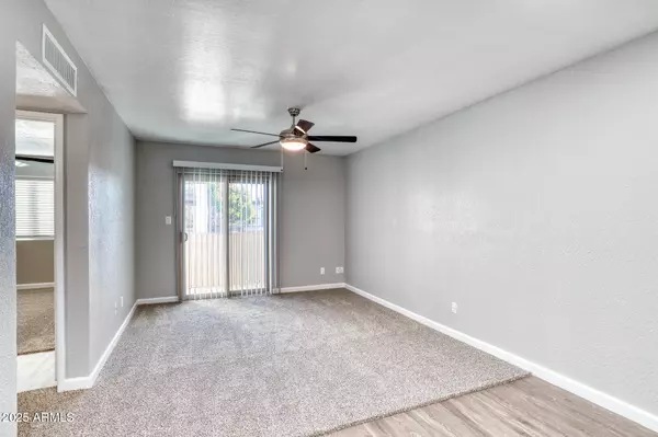 Phoenix, AZ 85018,5215 E Thomas Road #2B