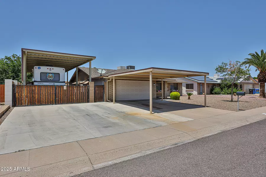 3802 W KELTON Lane, Phoenix, AZ 85053