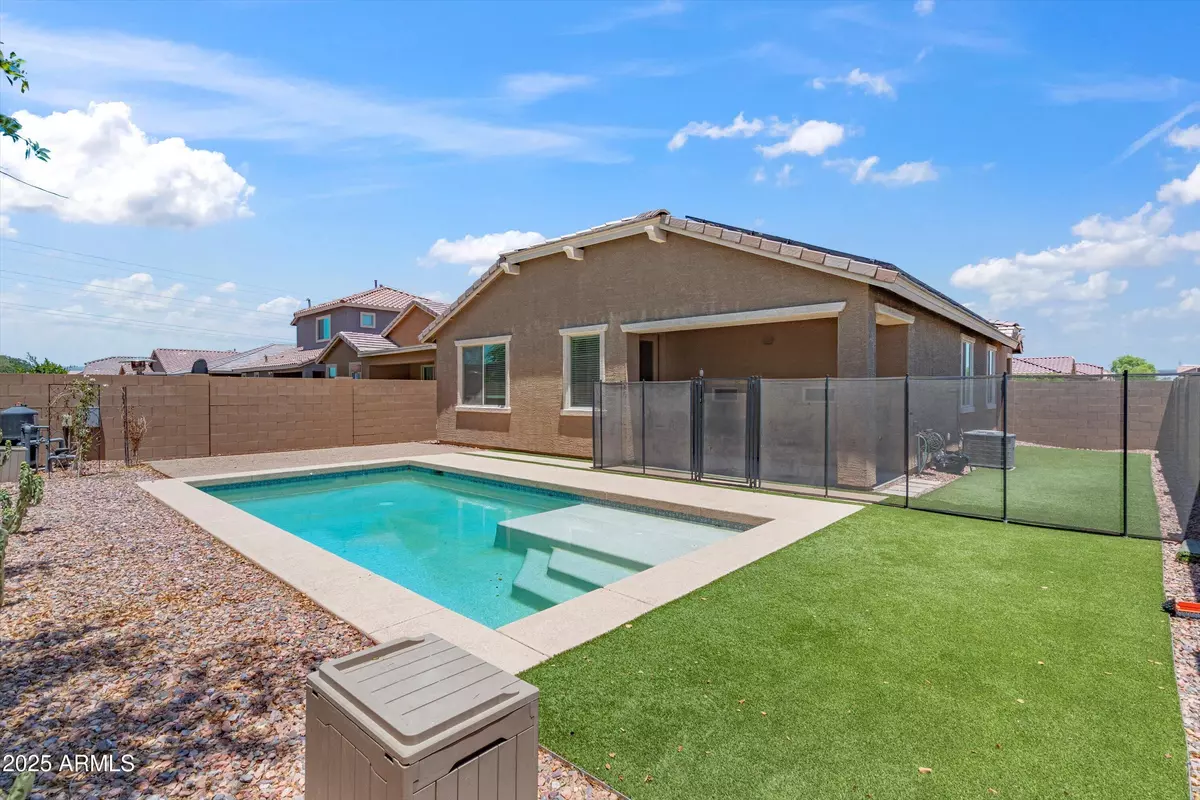 Phoenix, AZ 85043,3712 S 64TH Avenue