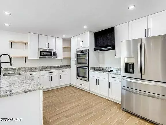 2030 E Duke Drive, Tempe, AZ 85283