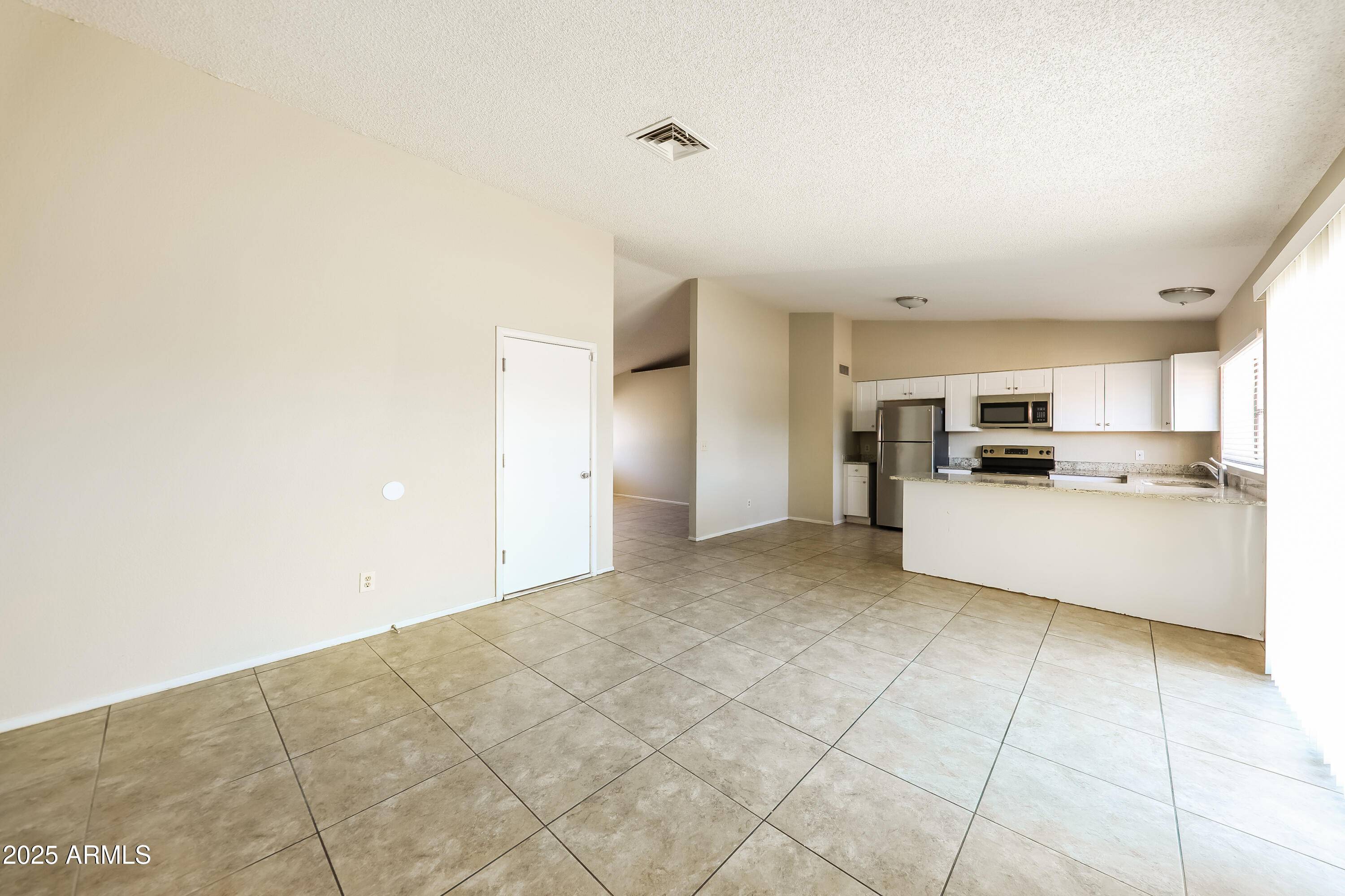 Phoenix, AZ 85037,10831 W CAMPBELL Avenue