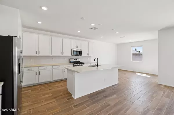 Maricopa, AZ 85139,47201 W PECAN WOODS Walk