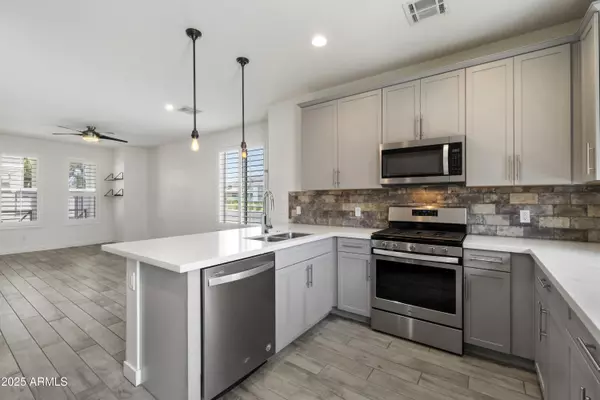 Phoenix, AZ 85018,3030 N 38TH Street #120