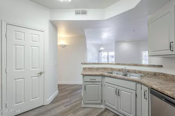 Tempe, AZ 85283,600 W GROVE Parkway #2188