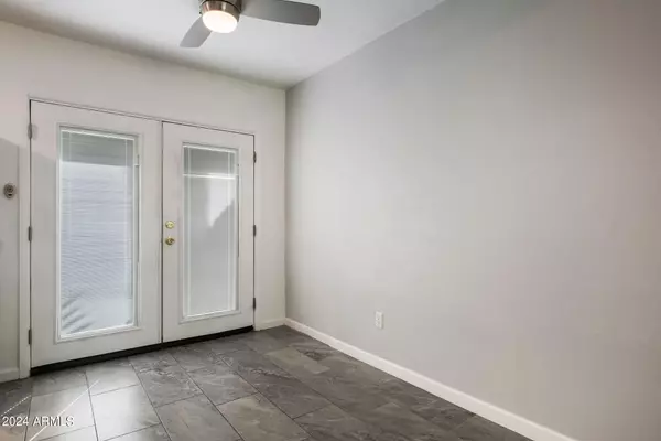 Phoenix, AZ 85004,518 E Roanoke Avenue #2