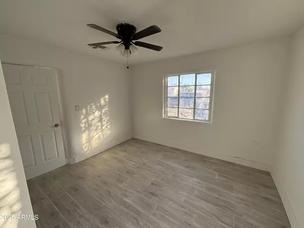 Eloy, AZ 85131,114 E 12th Street