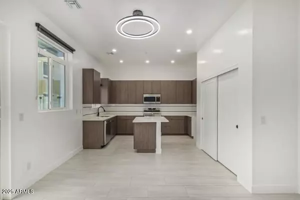 3107 N 39TH Street #08, Phoenix, AZ 85018