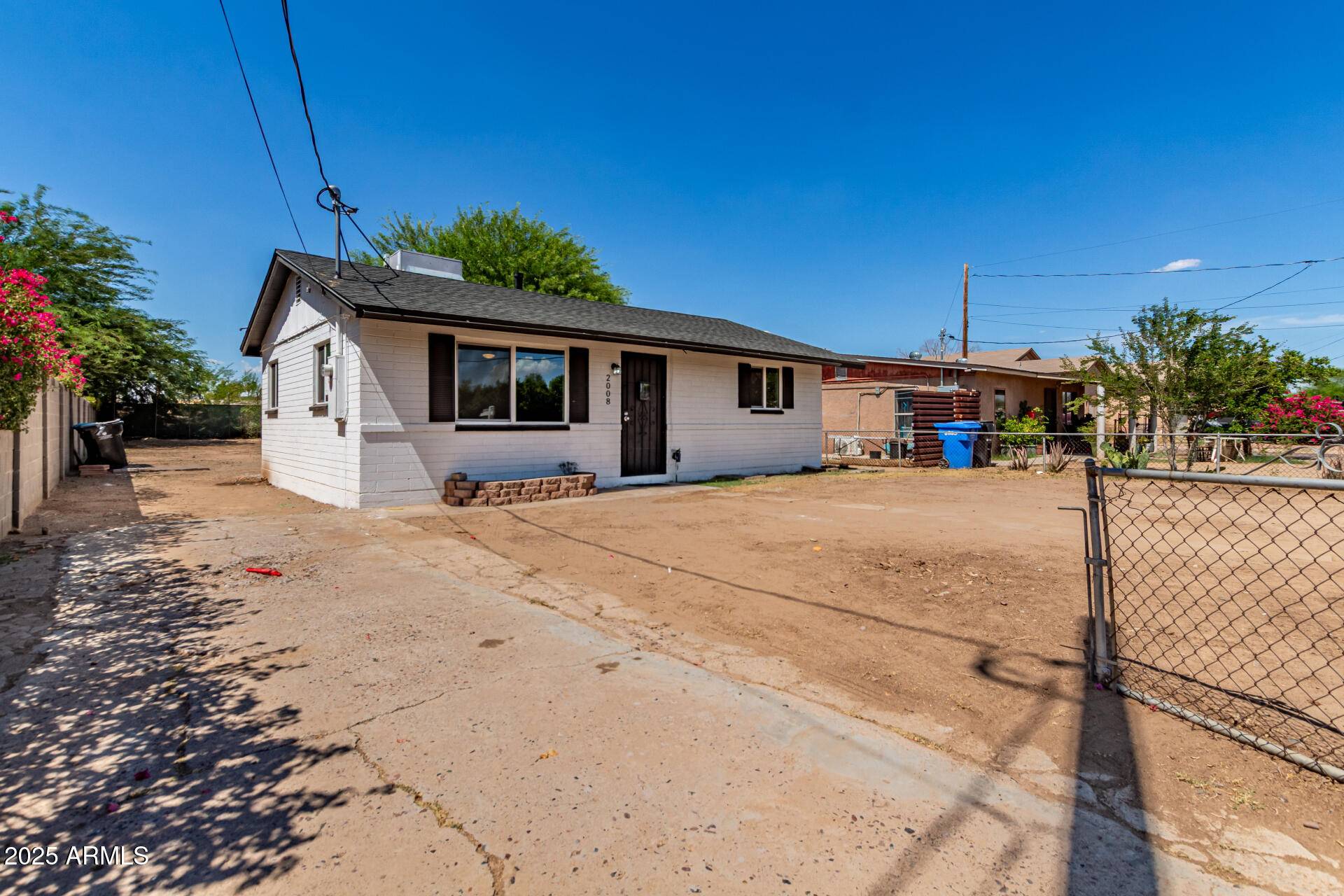 2008 W Lawrence Road, Phoenix, AZ 85015