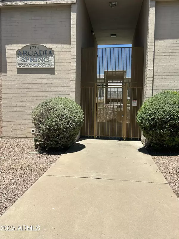 Phoenix, AZ 85015,1734 W TUCKEY Lane #14