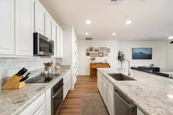 Peoria, AZ 85383,6954 W Maya Way