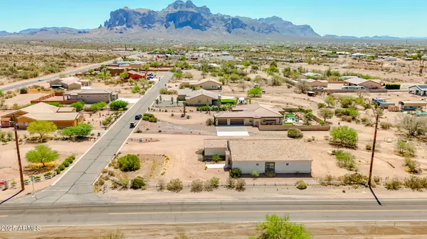 Apache Junction, AZ 85119,1623 E HIDALGO Street