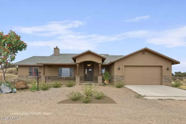 815 E PANIOLO Way, Paulden, AZ 86334