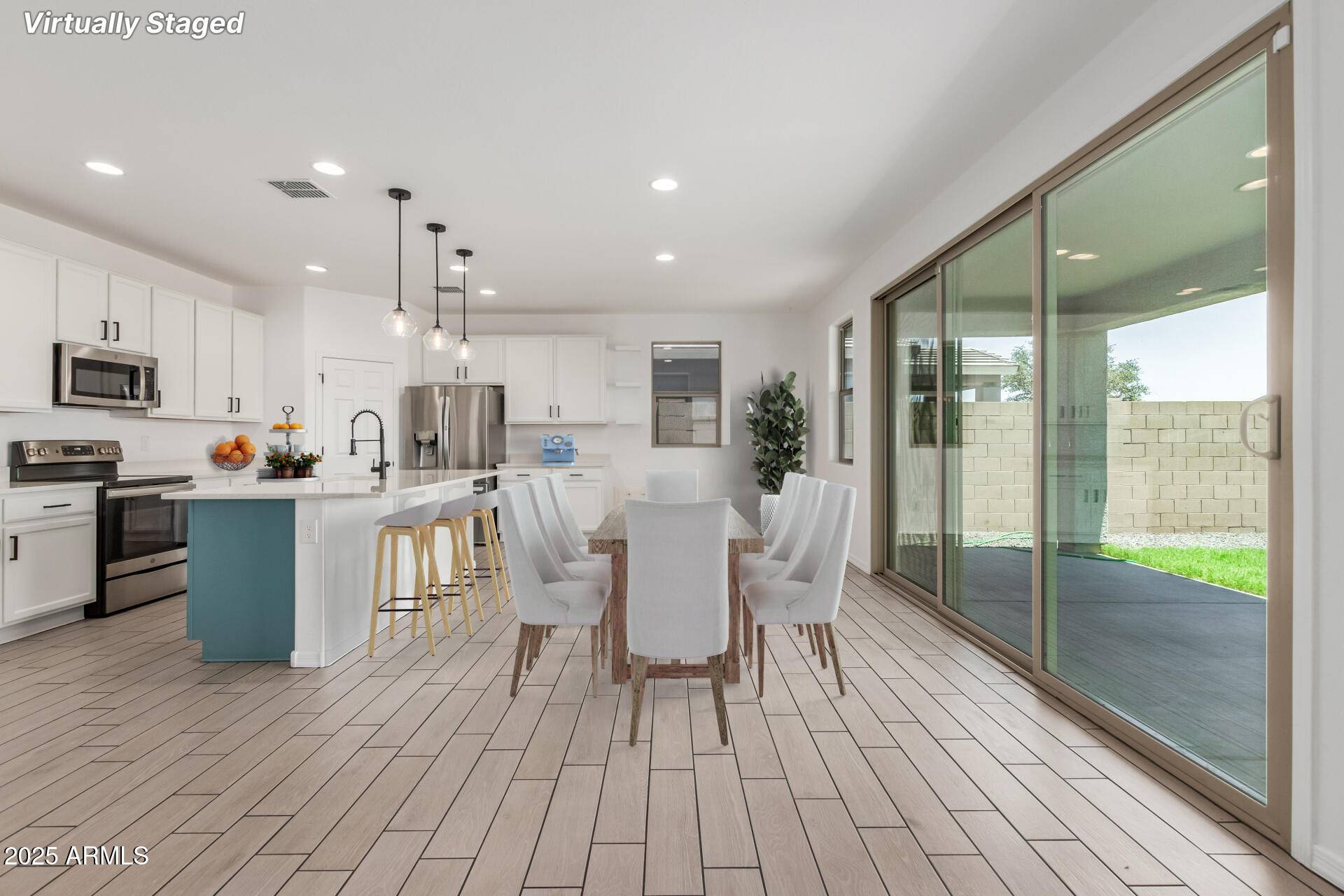 Phoenix, AZ 85041,7413 S 32ND Drive