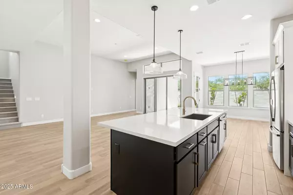 Phoenix, AZ 85085,1972 W ROWEL Road