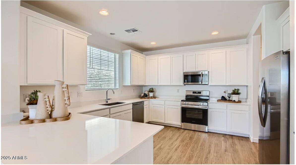 Surprise, AZ 85387,24649 N 164th Drive