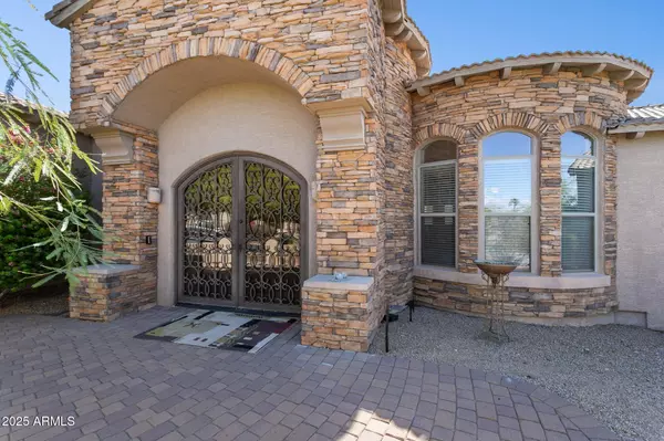 35401 N VIA TRAMONTO Street, Phoenix, AZ 85086