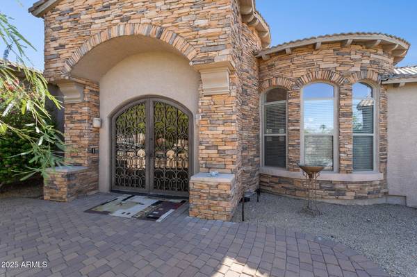 35401 N VIA TRAMONTO Street, Phoenix, AZ 85086