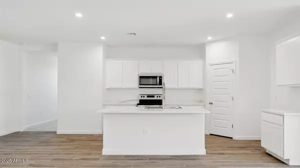 San Tan Valley, AZ 85140,5740 E Freesia Lane