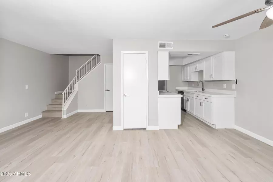 286 W PALOMINO Drive #147, Chandler, AZ 85225