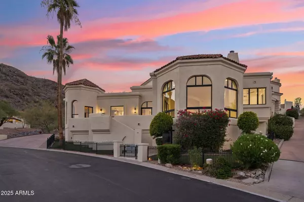 Phoenix, AZ 85018,3800 E LINCOLN Drive #54