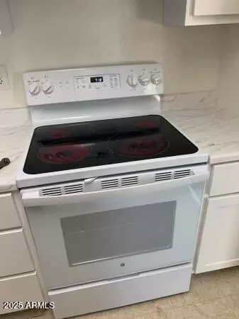 Phoenix, AZ 85015,2034 W LAWRENCE Road #4