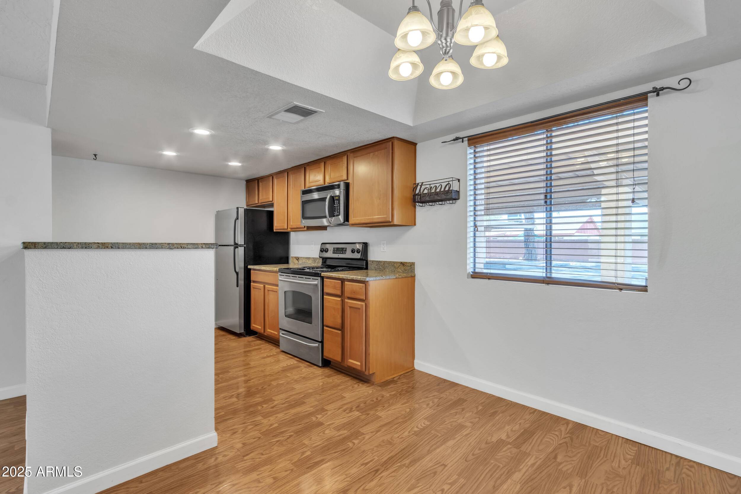Tempe, AZ 85282,1125 E BROADWAY Road #122