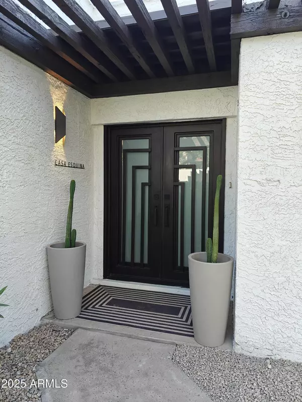 Phoenix, AZ 85020,1925 E LANE Avenue