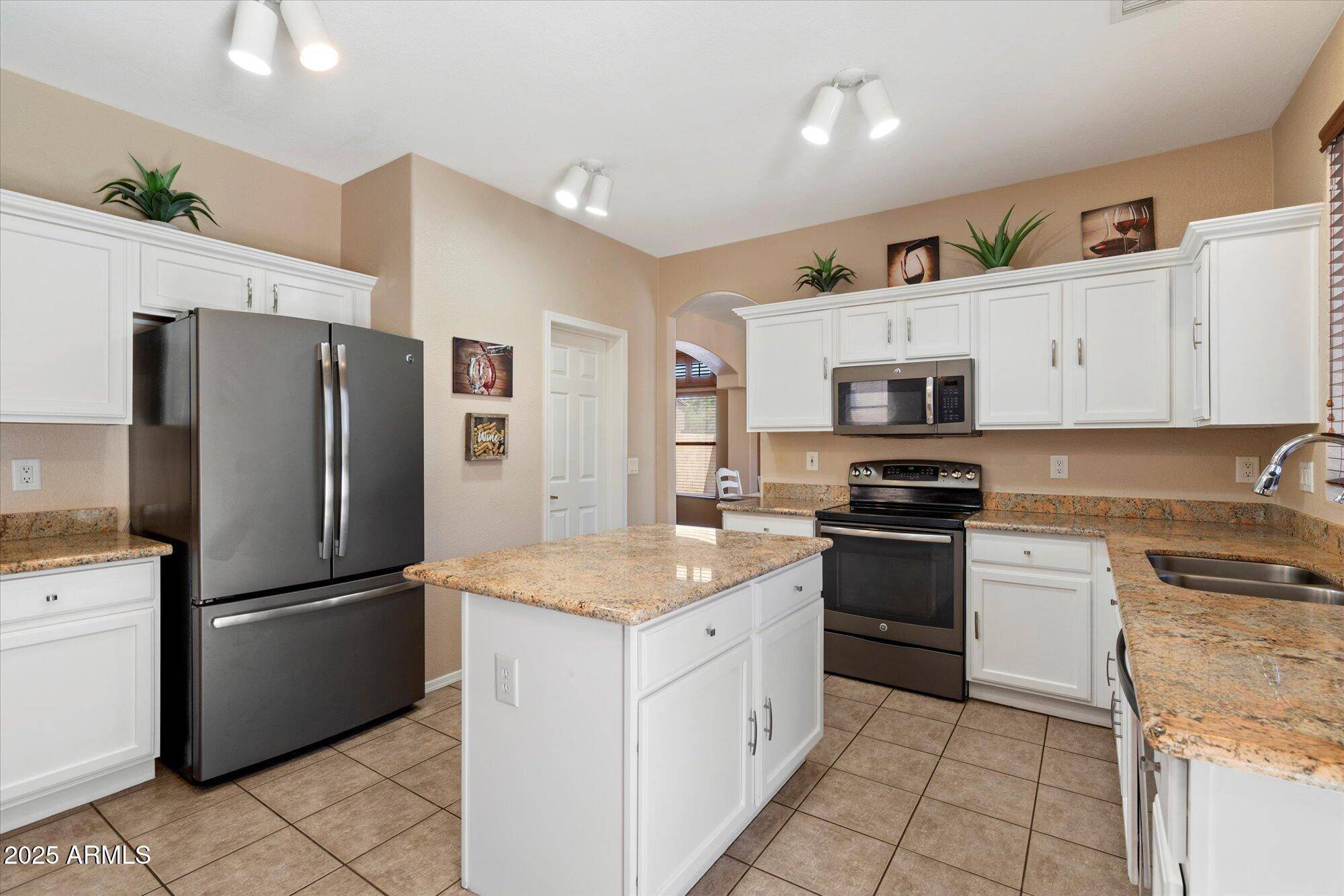 Peoria, AZ 85383,25818 N 68TH Avenue