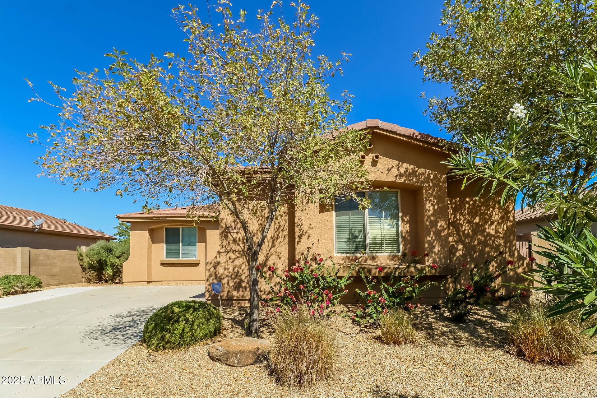 17330 W FETLOCK Trail, Surprise, AZ 85387