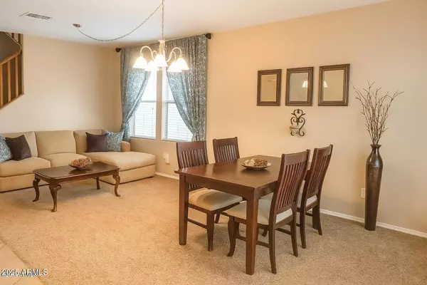 San Tan Valley, AZ 85143,733 E DENIM Trail