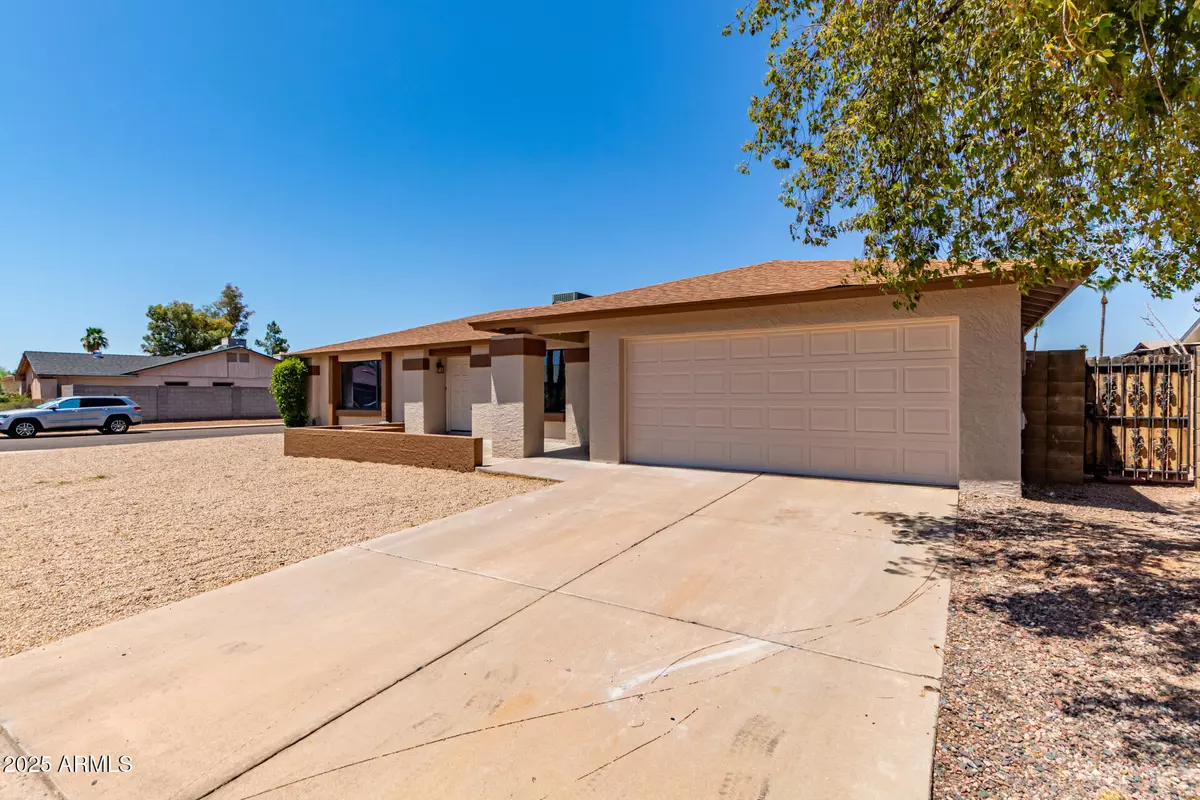 Mesa, AZ 85210,662 W LAGUNA AZUL Avenue