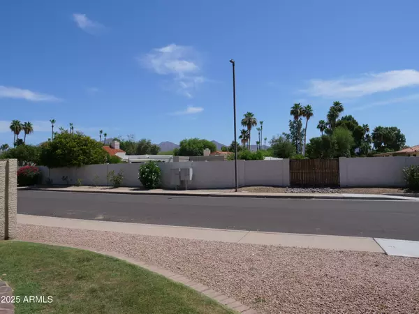 Scottsdale, AZ 85258,10190 N 106TH Street E