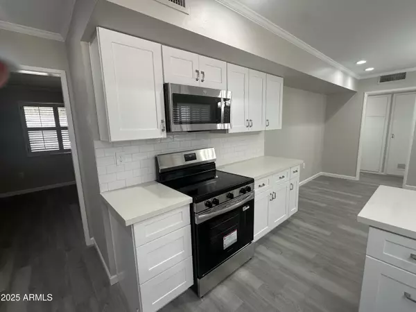 Sun City, AZ 85351,9914 W CROSBY Circle N