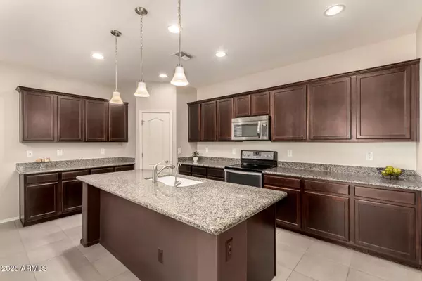 Peoria, AZ 85383,12109 W TETHER Trail