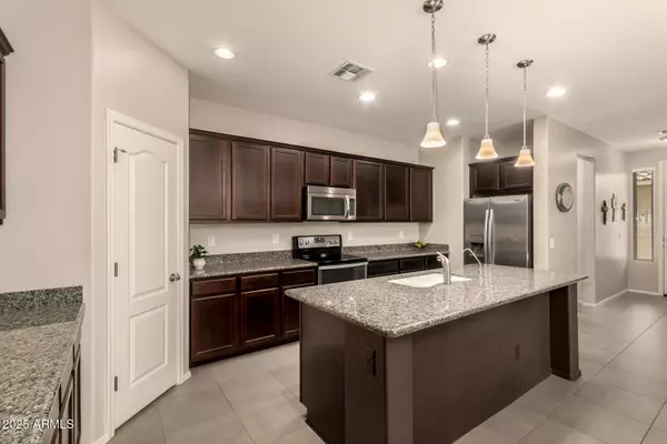 Peoria, AZ 85383,12109 W TETHER Trail