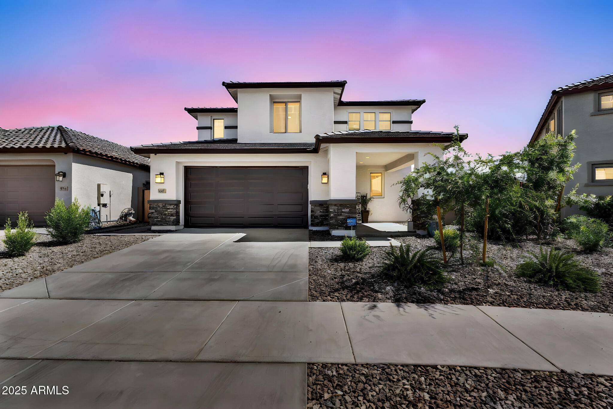Queen Creek, AZ 85140,987 W MACAW Drive