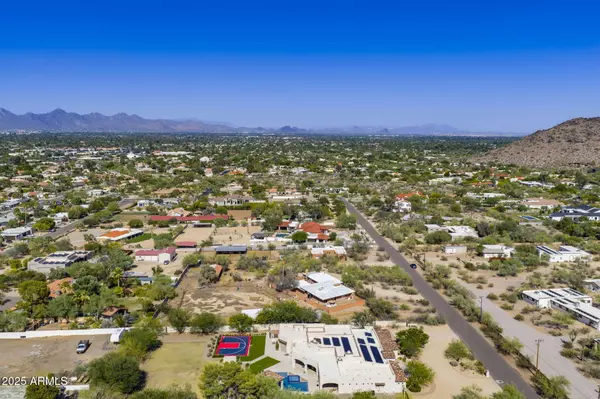 Phoenix, AZ 85028,4040 E VIA ESTRELLA --