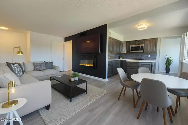 8221 E GARFIELD Street #L214, Scottsdale, AZ 85257