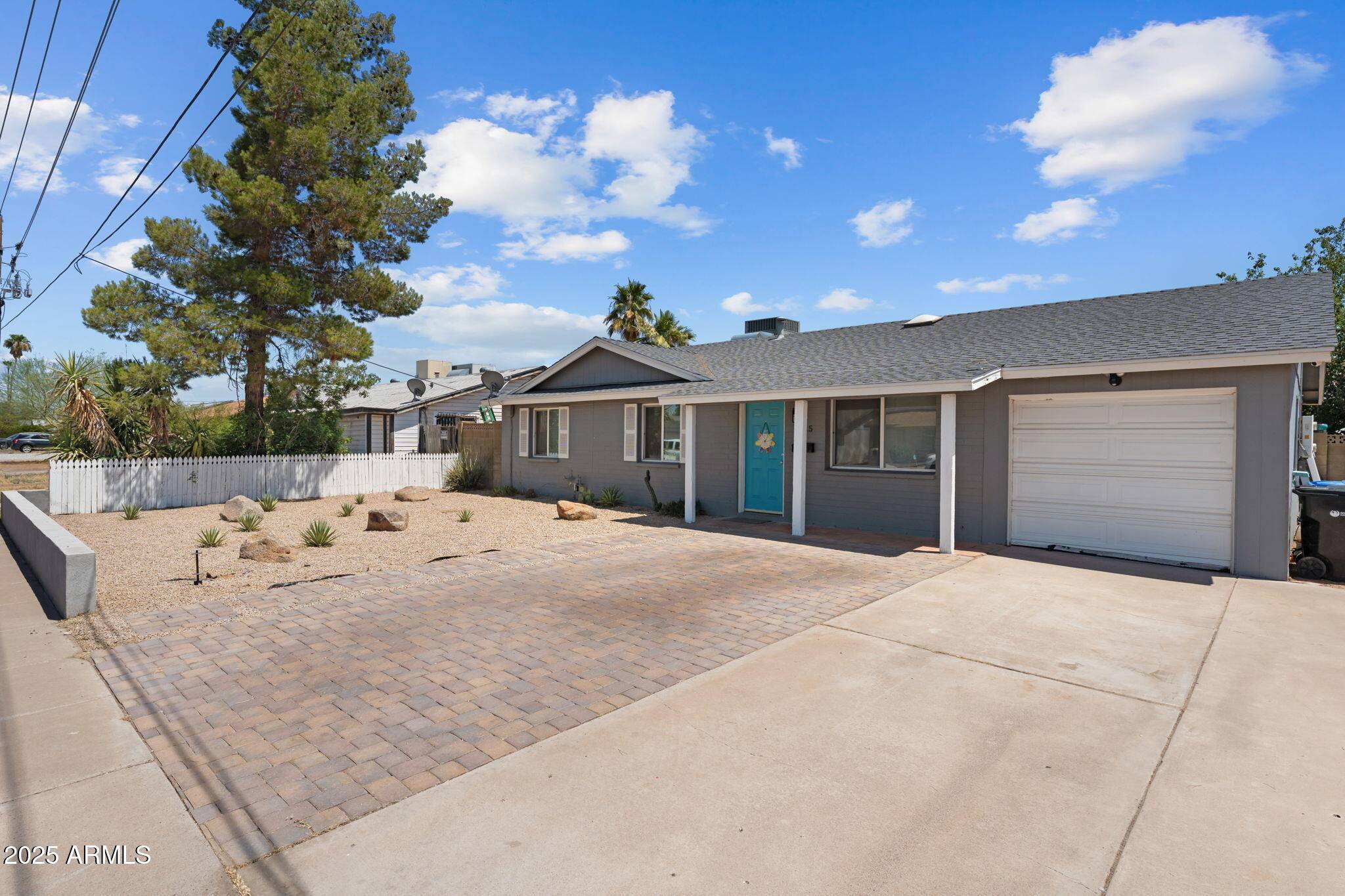 Phoenix, AZ 85032,3615 E HEARN Road