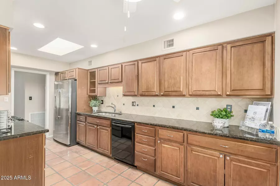 6025 N 10TH Place, Phoenix, AZ 85014