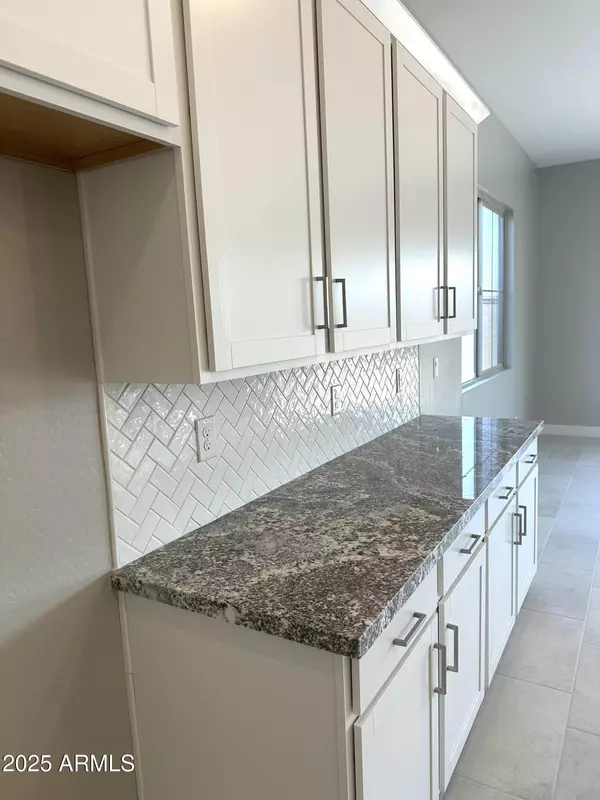 Queen Creek, AZ 85140,713 W LONGWOOD Drive
